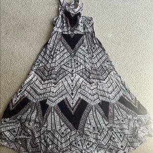 Elegant Black, White and Red Patterned Dress